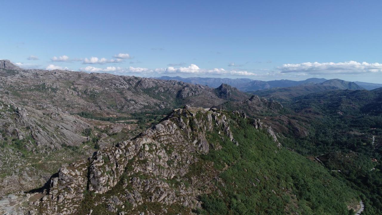 Alojamento Local - Miradouro Do Castelo Castro Laboreiro Exterior photo